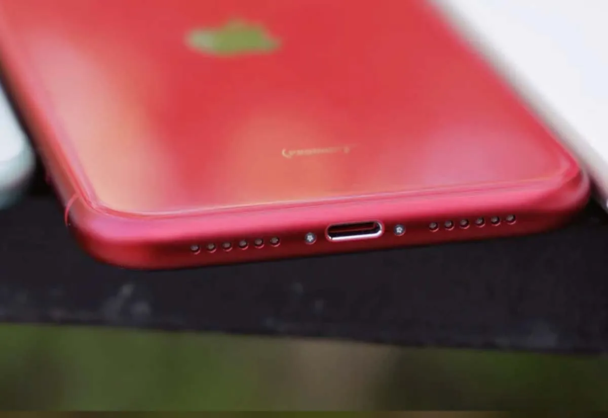 L’iPhone 13 senza porte si potrà ripristinare senza cavi L’iPhone 13 senza porte si potrà ripristinare senza cavi