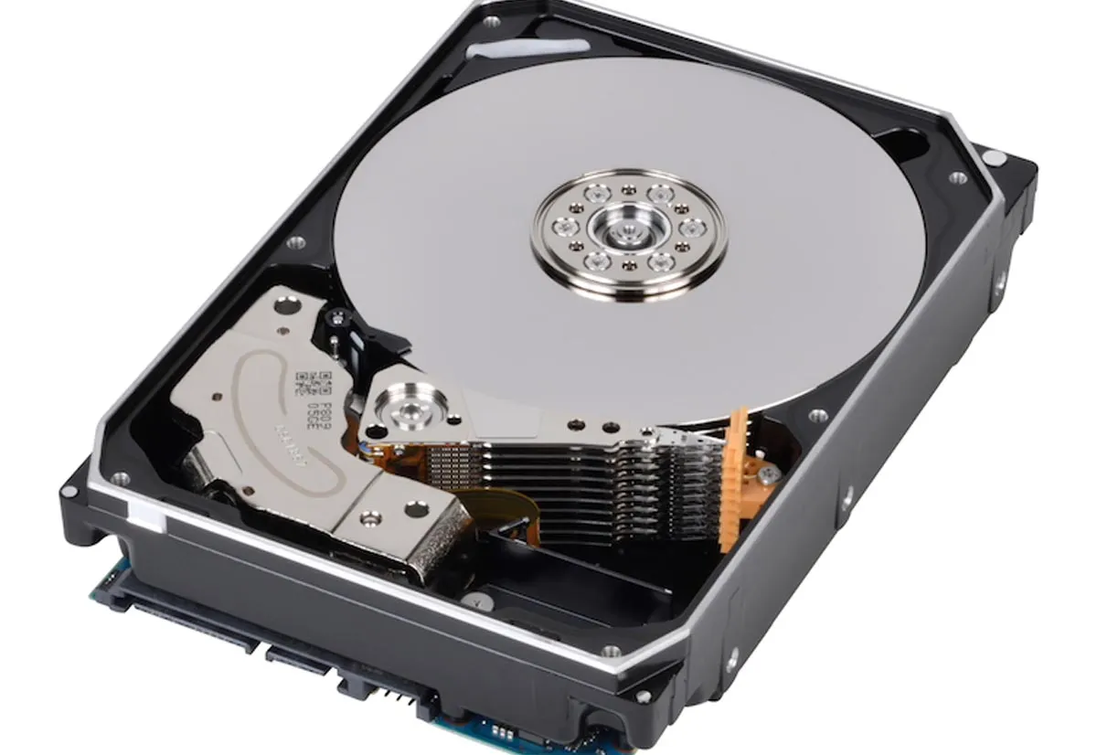 Toshiba spiega perché l’alta temperatura riduce la vita degli hard disk Toshiba spiega perché l’alta temperatura riduce la vita degli hard disk