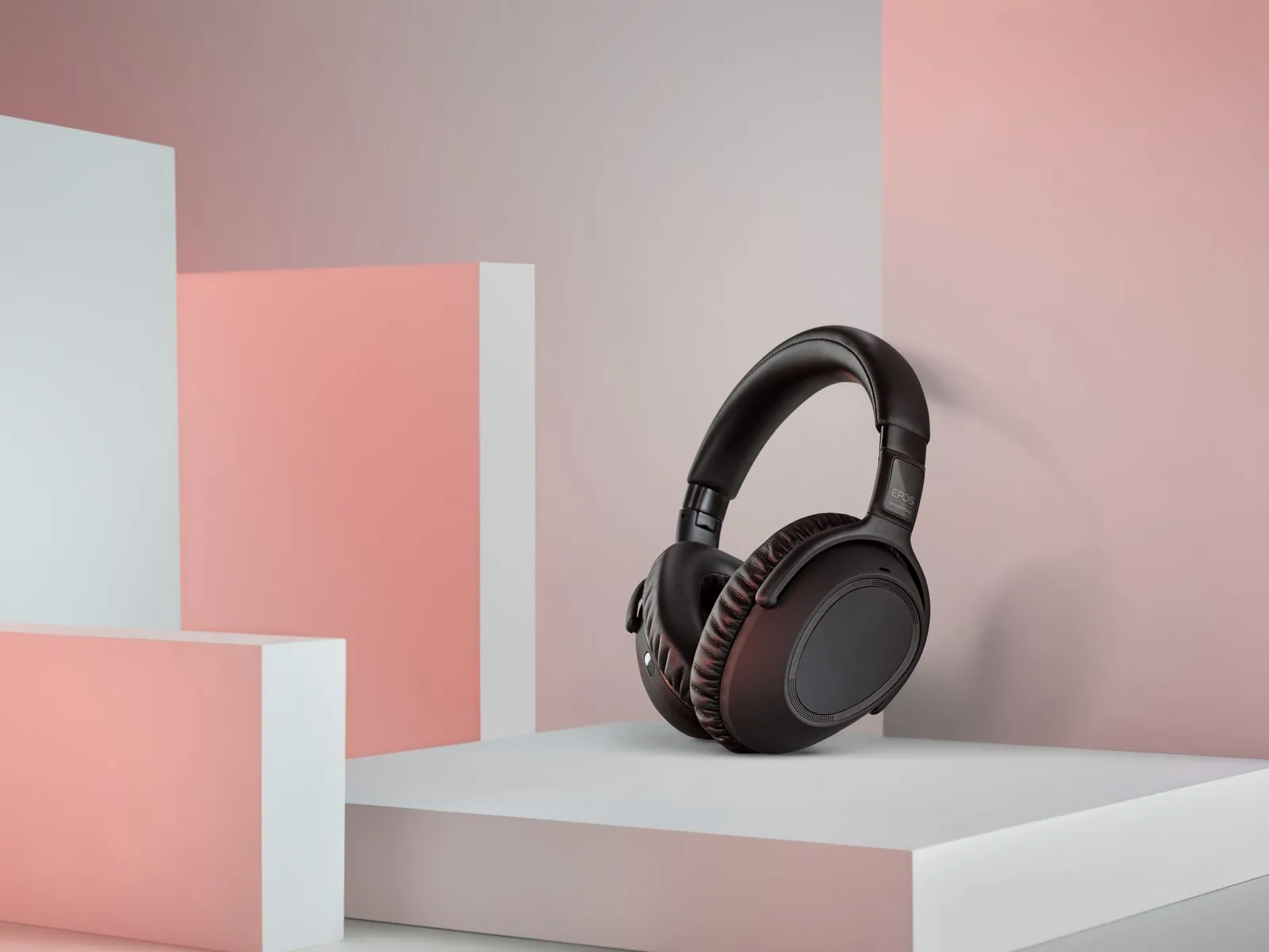 Recensione EPOS Adapt 660, qualità senza compromessi, in un silenzio migliorabile Recensione EPOS Adapt 660, qualità senza compromessi, in un silenzio migliorabile