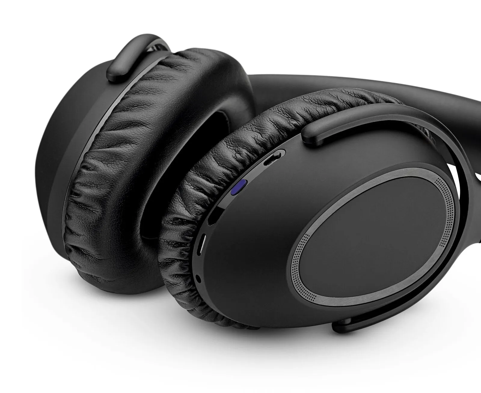 Recensione EPOS Adapt 660, qualità senza compromessi, in un silenzio migliorabile Recensione EPOS Adapt 660, qualità senza compromessi, in un silenzio migliorabile