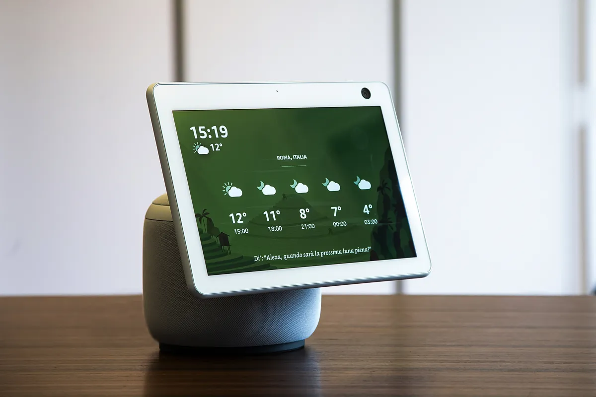 Il nuovo Echo Show 10 ruota per seguire l’utente Il nuovo Echo Show 10 ruota per seguire l’utente