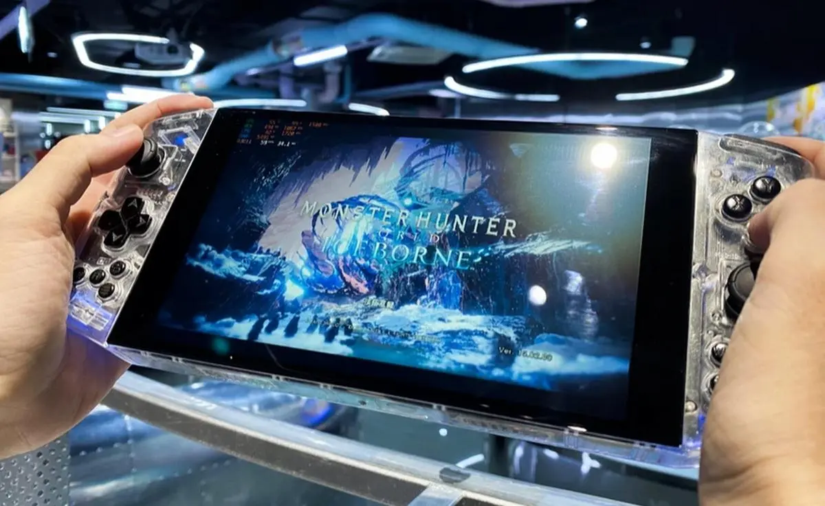 Qualcomm lavora a una console Android stile Switch Qualcomm lavora a una console Android stile Switch