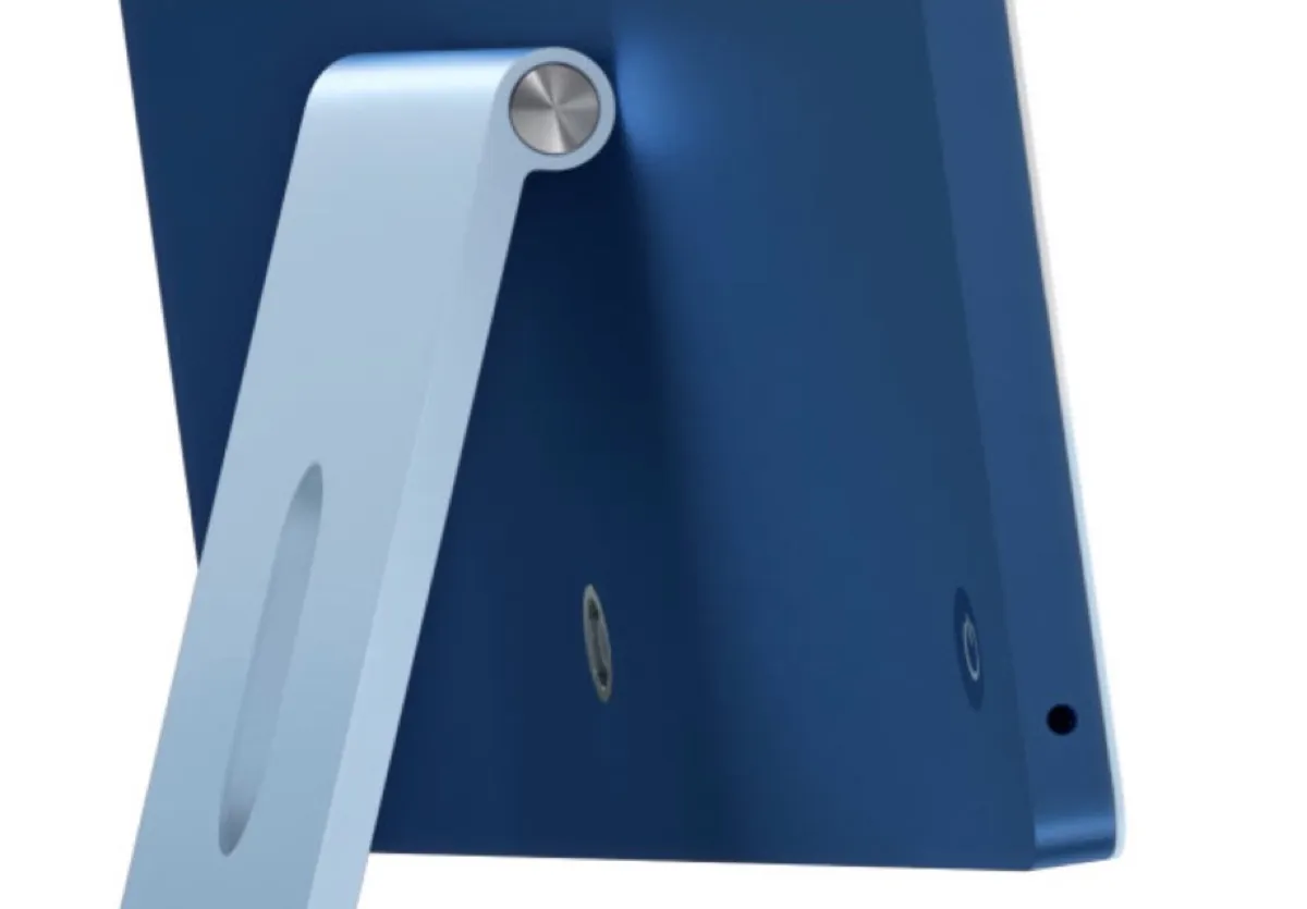 iMac M1, il jack audio sul fianco è una scelta obbligata iMac M1, il jack audio sul fianco è una scelta obbligata