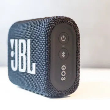 Recensione JBL Go 3, il più piccolo dei grandi speaker alla prova dell’acqua