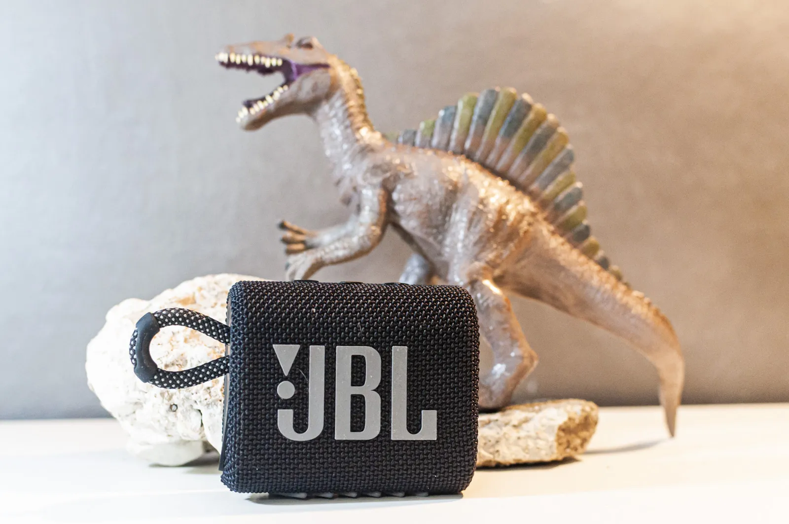 Recensione JBL Go 3, il più piccolo dei grandi speaker alla prova dell’acqua Recensione JBL Go 3, il più piccolo dei grandi speaker alla prova dell’acqua