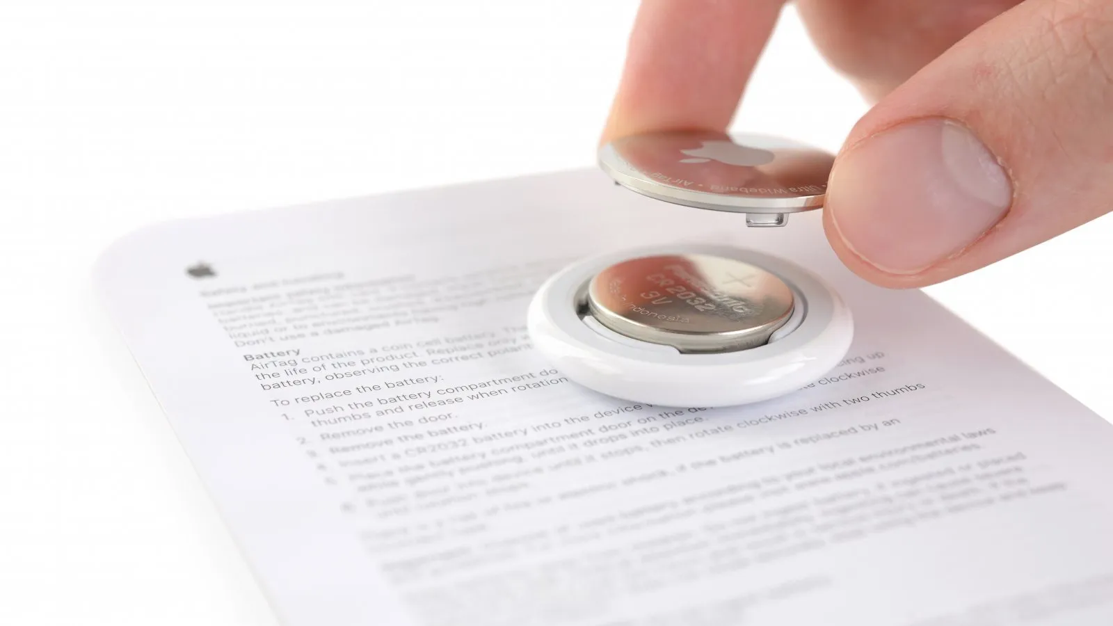 AirTag: ecco come funziona e a cosa serve il trovatutto Apple AirTag: ecco come funziona e a cosa serve il trovatutto Apple