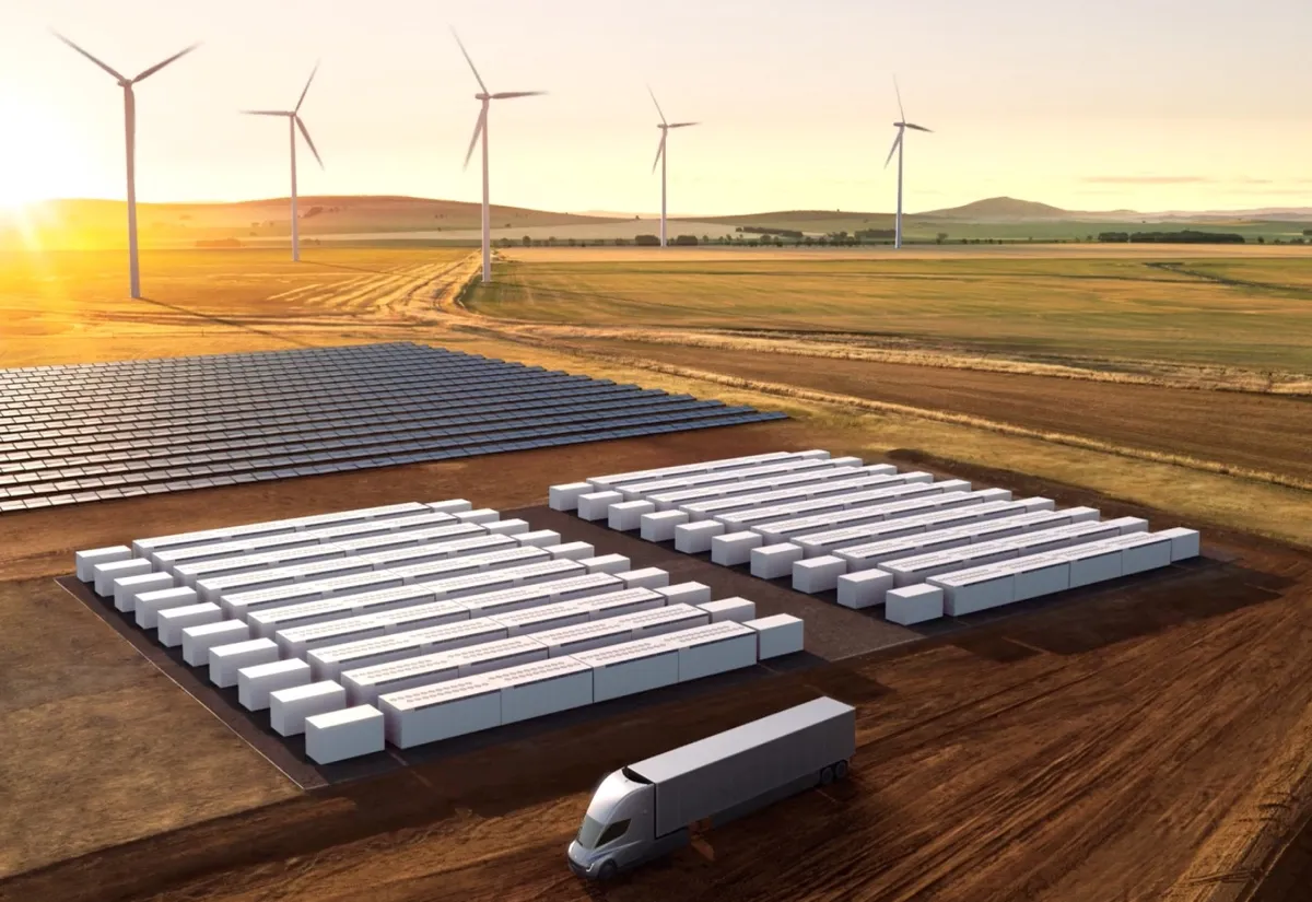 Tesla Energy sforna centinaia di Megapack, crescerà più di Tesla Tesla Energy sforna centinaia di Megapack, crescerà più di Tesla
