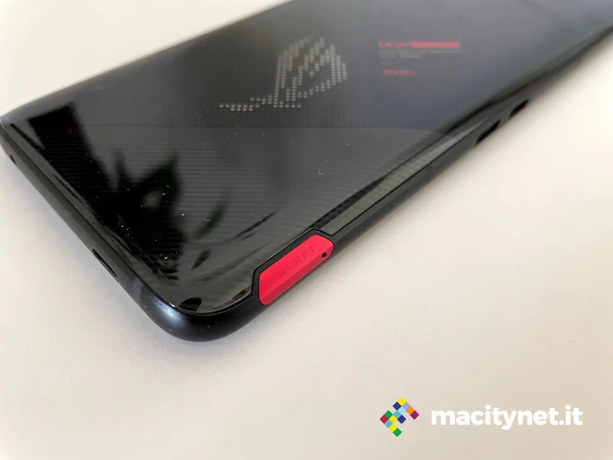 Recensione Asus ROG Phone 5 Recensione Asus ROG Phone 5