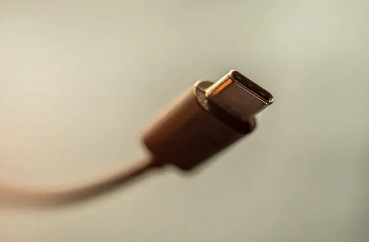 Le nuove specifiche USB-C offriranno fino a 240W di potenza