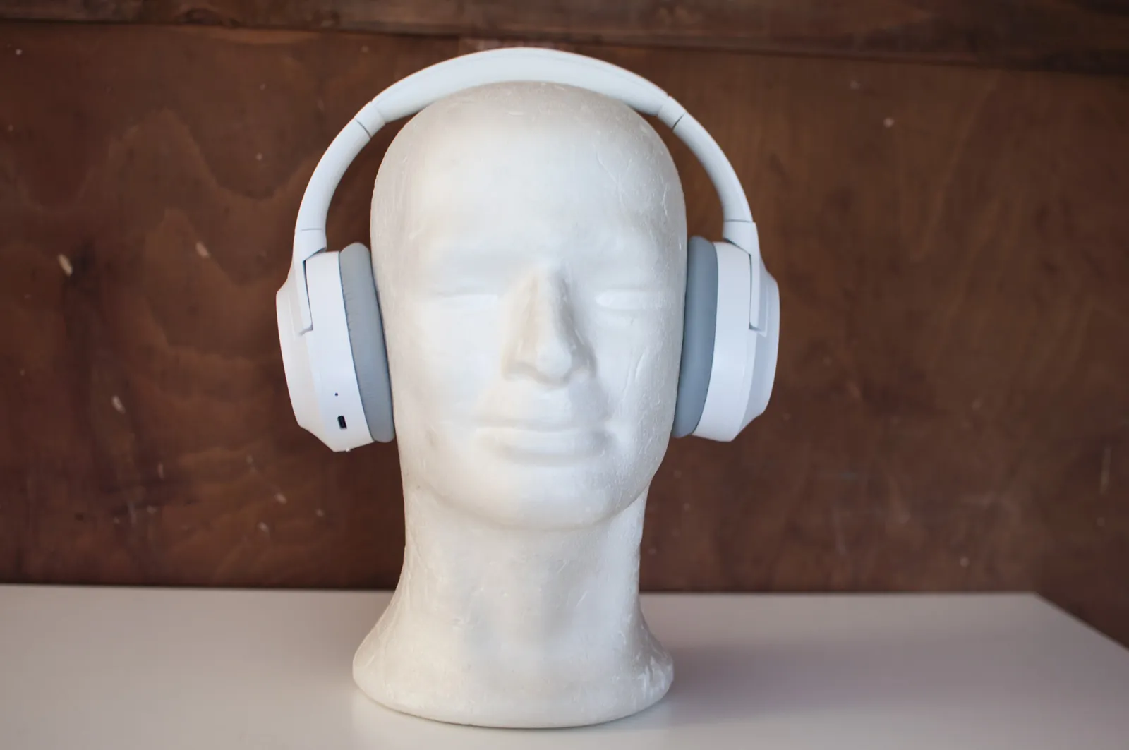 Recensione Razer Opus X, grinta, colori e tanta tecnologica per musica e giochi Recensione Razer Opus X, grinta, colori e tanta tecnologica per musica e giochi