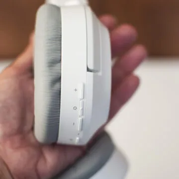 Recensione Razer Opus X, grinta, colori e tanta tecnologica per musica e giochi