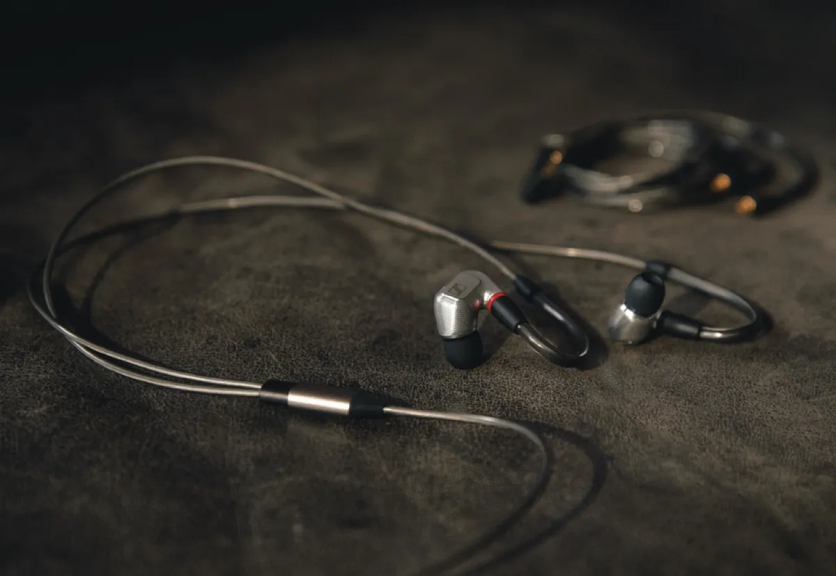 Sennheiser IE 900, auricolari ultra per portafogli coraggiosi Sennheiser IE 900, auricolari ultra per portafogli coraggiosi