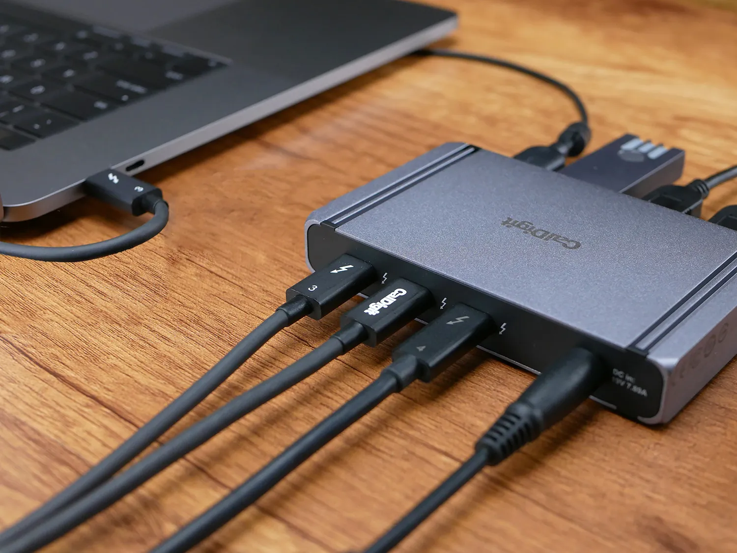 Recensione Caldigit Element HUB, più porte USB per Mac e PC, anche spenti