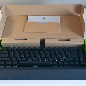 Recensione Razer Blackwidow V3 Mini Hyperspeed Phantom Edition, tastiera purosangue e talentuosa