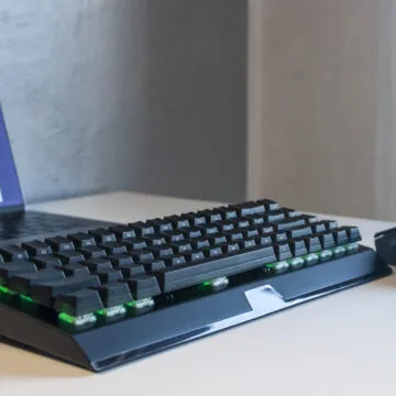 Recensione Razer Blackwidow V3 Mini Hyperspeed Phantom Edition, tastiera purosangue e talentuosa