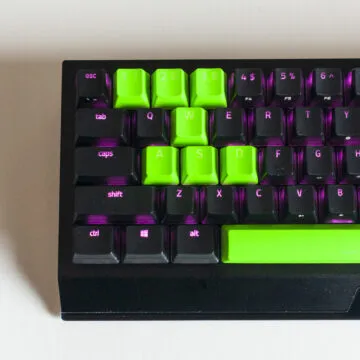 Recensione Razer Blackwidow V3 Mini Hyperspeed Phantom Edition, tastiera purosangue e talentuosa