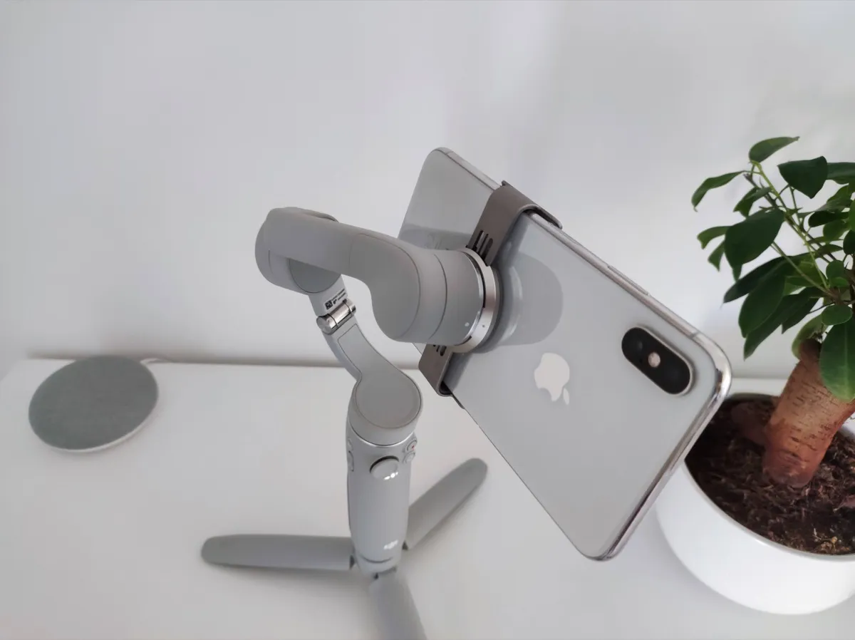 Recensione DJI OM5, il gimbal che vola alto Recensione DJI OM5, il gimbal che vola alto