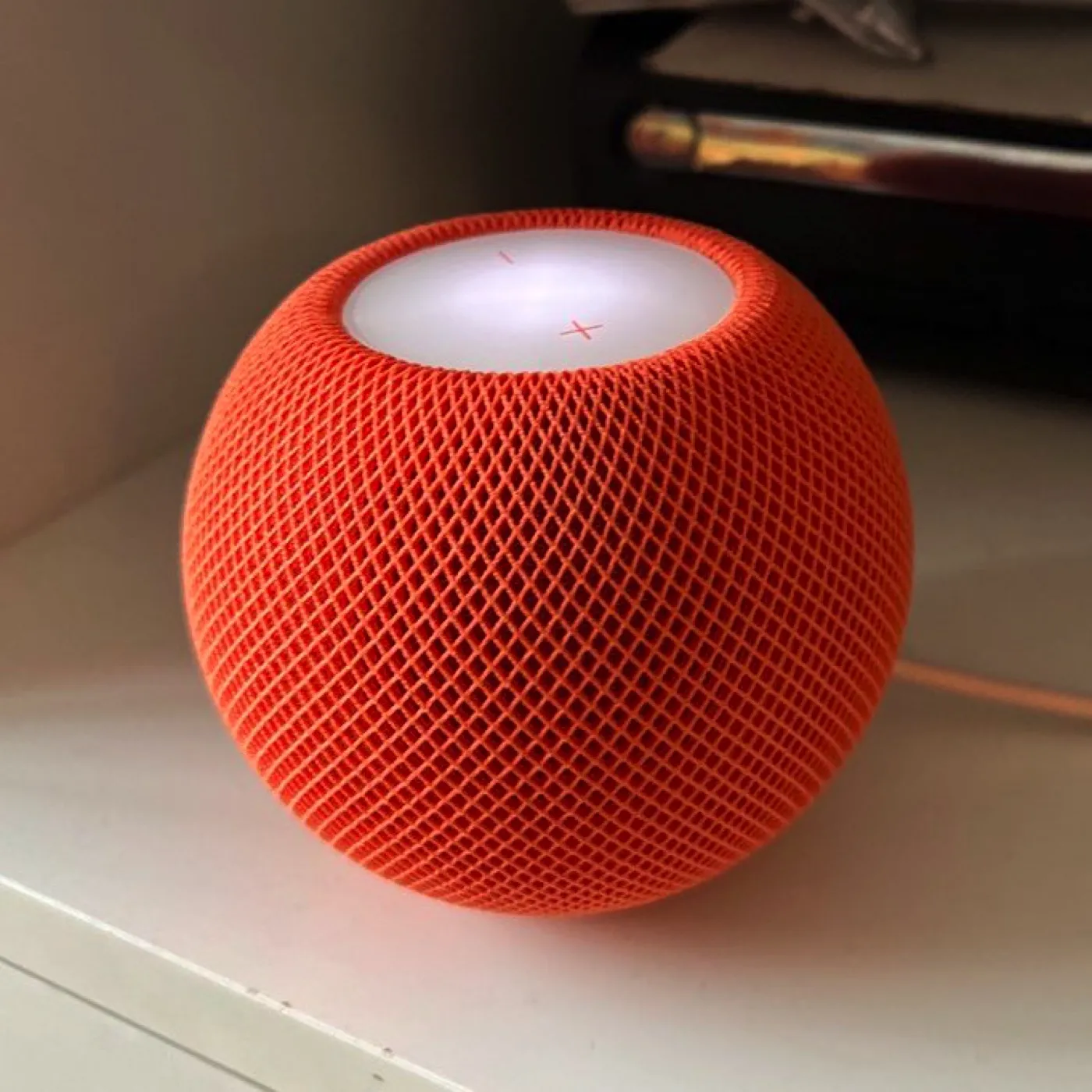 HomePod mini è finalmente italiano. L’abbiamo provato da solo e in coppia