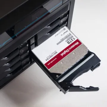 Recensione Asustor AS6508T Lockerstor 8