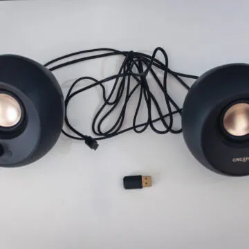 Recensione Creative Pebble V3, il vino buono sta nella botte piccola