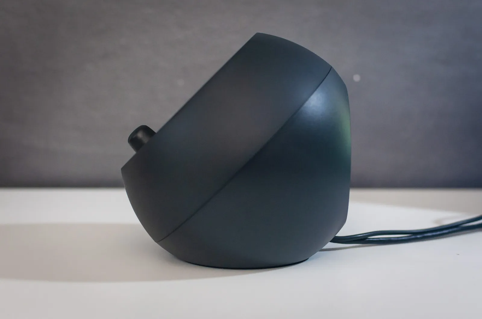 Recensione Creative Pebble V3, il vino buono sta nella botte piccola Recensione Creative Pebble V3, il vino buono sta nella botte piccola