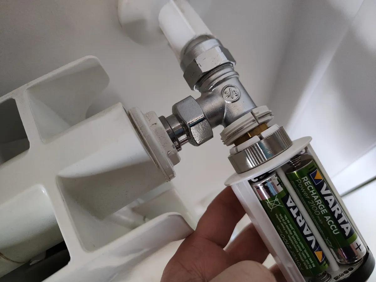 Recensione valvola termostatica meross Recensione valvola termostatica meross