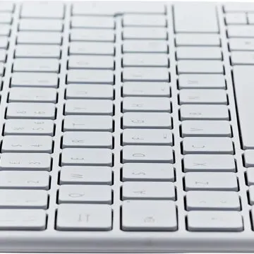 Recensione Microsoft Designer Compact Keyboard, la tastiera per chi scrive (soprattutto su Windows)