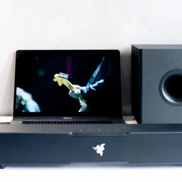 Recensione Razer Leviathan V2, gioco e film da brivido ma solo per computer