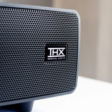 Recensione Razer Leviathan V2, gioco e film da brivido ma solo per computer