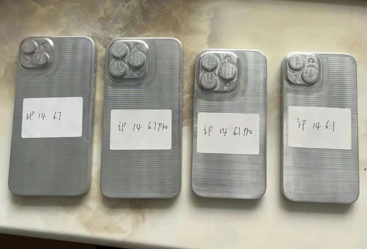 iPhone 14, gli stampi confermano dimensioni e differenze