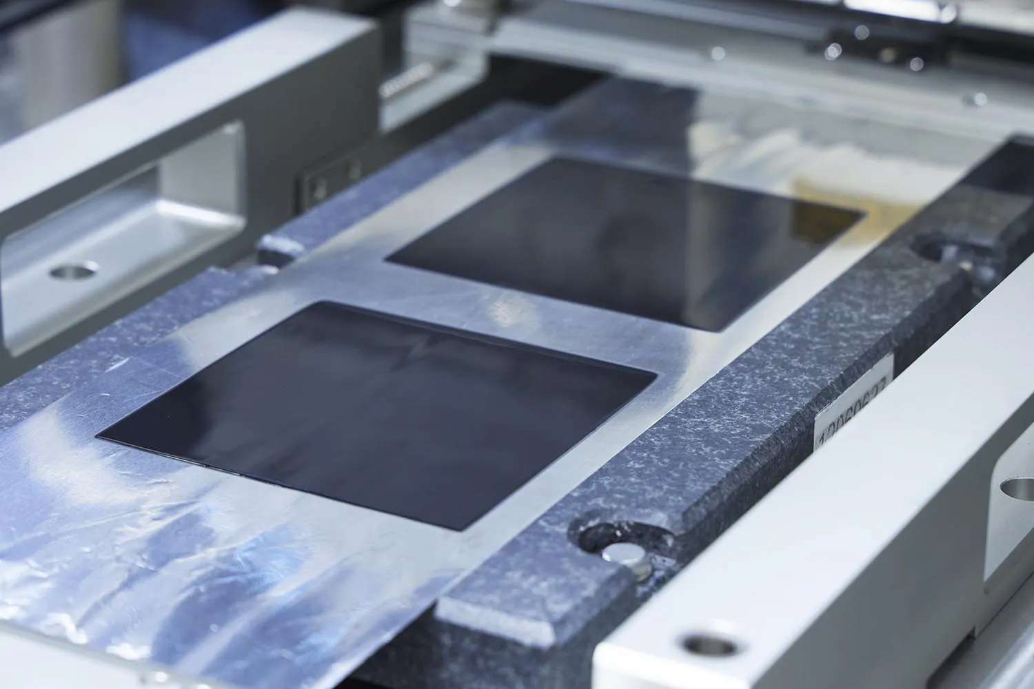 Nissan, nuovo impianto per la produzione di batterie a stato solido