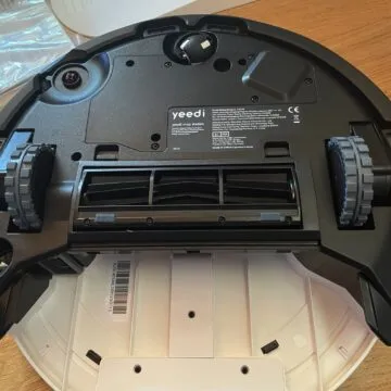 Recensione Yeedi Mop Station, il mocio robotizzato che lava e strizza da solo