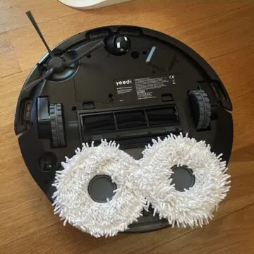 Recensione Yeedi Mop Station, il mocio robotizzato che lava e strizza da solo