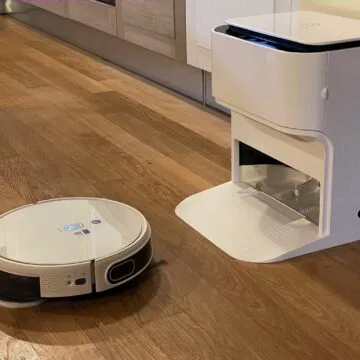 Recensione Yeedi Mop Station, il mocio robotizzato che lava e strizza da solo