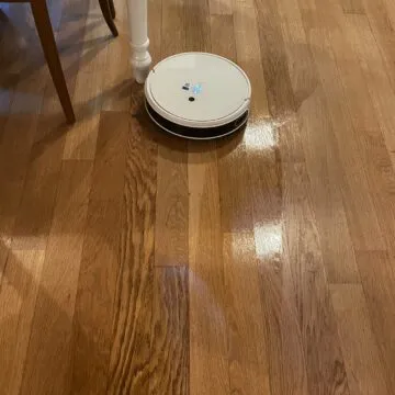 Recensione Yeedi Mop Station, il mocio robotizzato che lava e strizza da solo