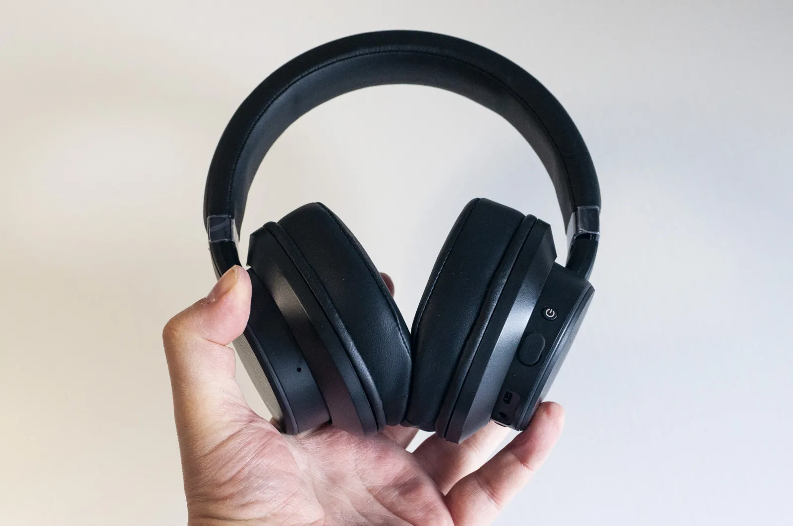 Recensione cuffia Creative SXFI Theater: il 3D per giochi e film suona bene anche la musica Recensione cuffia Creative SXFI Theater: il 3D per giochi e film suona bene anche la musica