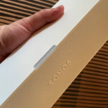 Recensione Soundbar Sonos Ray, parti dalla TV e porti musica in tutta la casa
