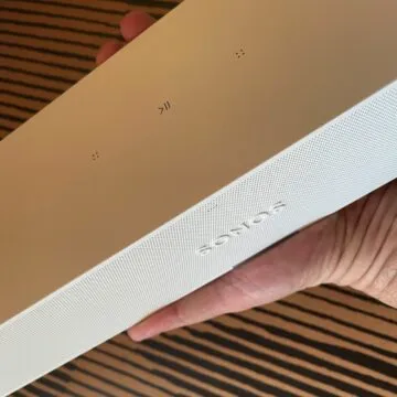 Recensione Soundbar Sonos Ray, parti dalla TV e porti musica in tutta la casa