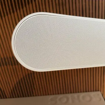 Recensione Soundbar Sonos Ray, parti dalla TV e porti musica in tutta la casa
