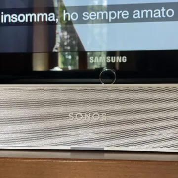 Recensione Soundbar Sonos Ray, parti dalla TV e porti musica in tutta la casa