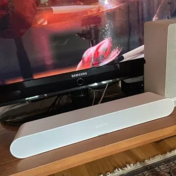 Recensione Soundbar Sonos Ray, parti dalla TV e porti musica in tutta la casa