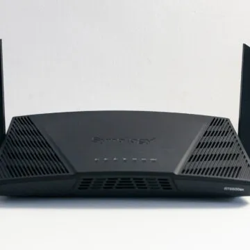 Recensione router Synology RT6600ax, il router che è quasi un NAS apre a nuove prospettive per il futuro