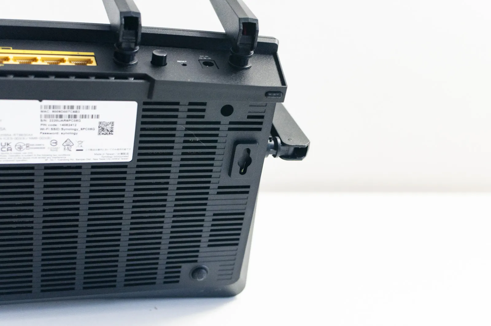 Recensione router Synology RT6600ax, il router che è quasi un NAS apre a nuove prospettive per il futuro Recensione router Synology RT6600ax, il router che è quasi un NAS apre a nuove prospettive per il futuro