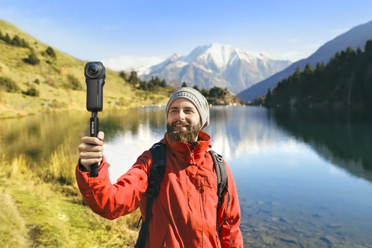 Insta 360 ONE RS 1-Inch 360 Edition è la più costosa e prestante della serie Insta 360 ONE RS 1-Inch 360 Edition è la più costosa e prestante della serie