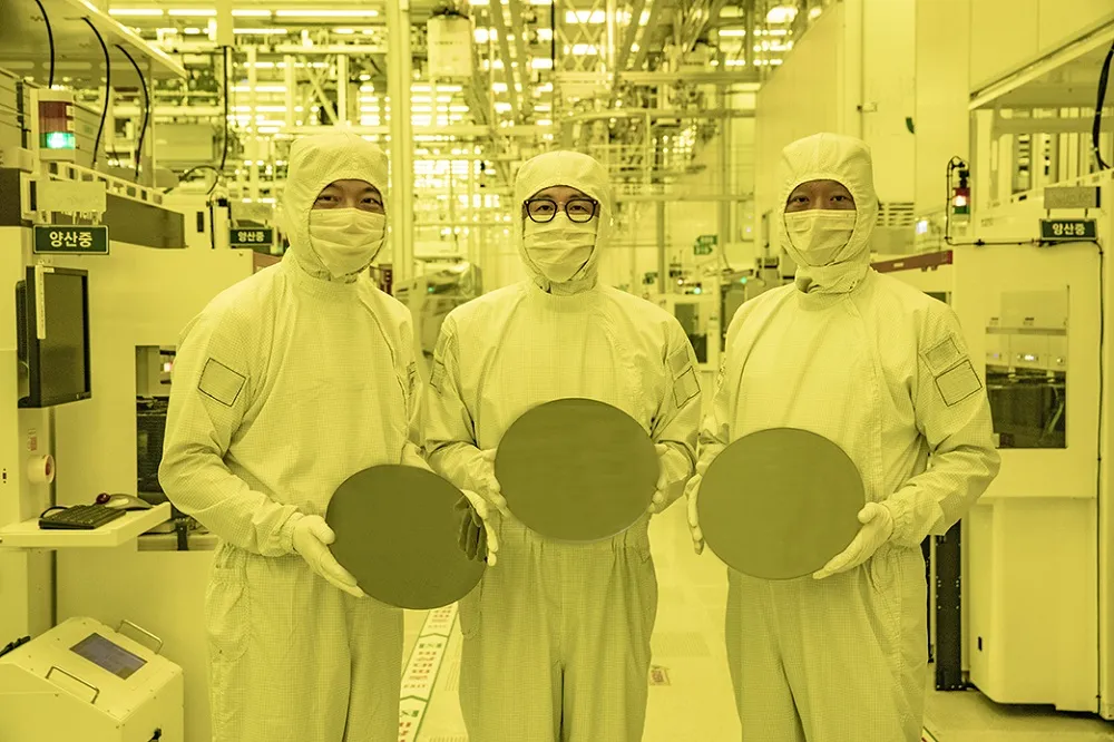 Samsung ha avviato la produzione in serie di chip a 3nm Samsung ha avviato la produzione in serie di chip a 3nm