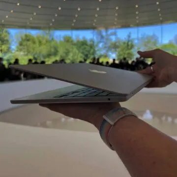 MacBook Air 2022 con M2, i dettagli di design del superleggero Apple