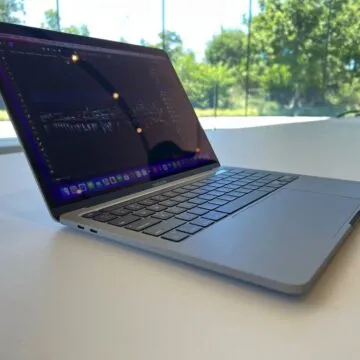 MacBook Air 2022 con M2, i dettagli di design del superleggero Apple