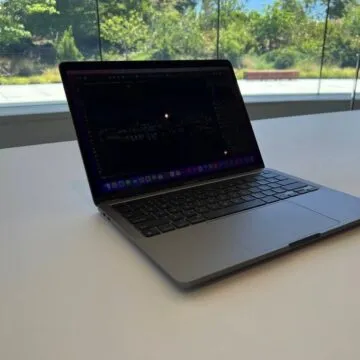 MacBook Air 2022 con M2, i dettagli di design del superleggero Apple