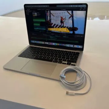 MacBook Air 2022 con M2, i dettagli di design del superleggero Apple