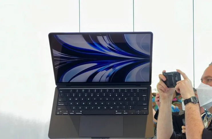 MacBook Air 2022 con M2 Apple